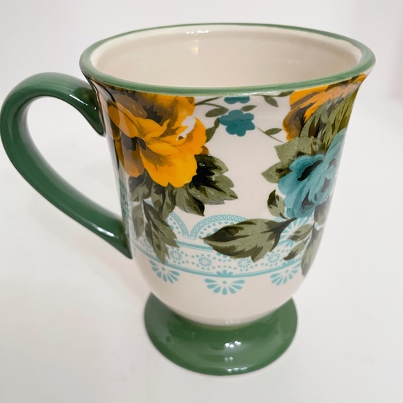 2 Authentic The Pioneer Woman Rose Shadow 18-Ounce Footed Latte Mug White Green - Picture 4 of 9